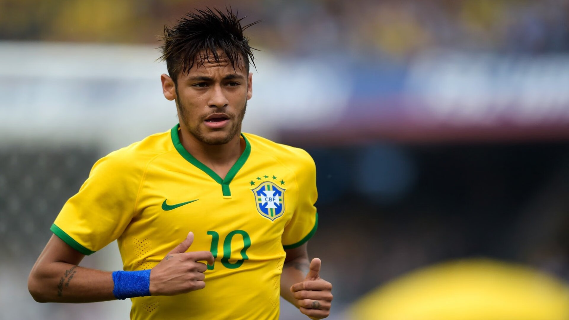 极限之上，当哈兰德遇见加拿大冰球队，我们见证了什么？当绿茵传奇挑战冰上极限，哈兰德与加拿大冰球队的非凡交汇